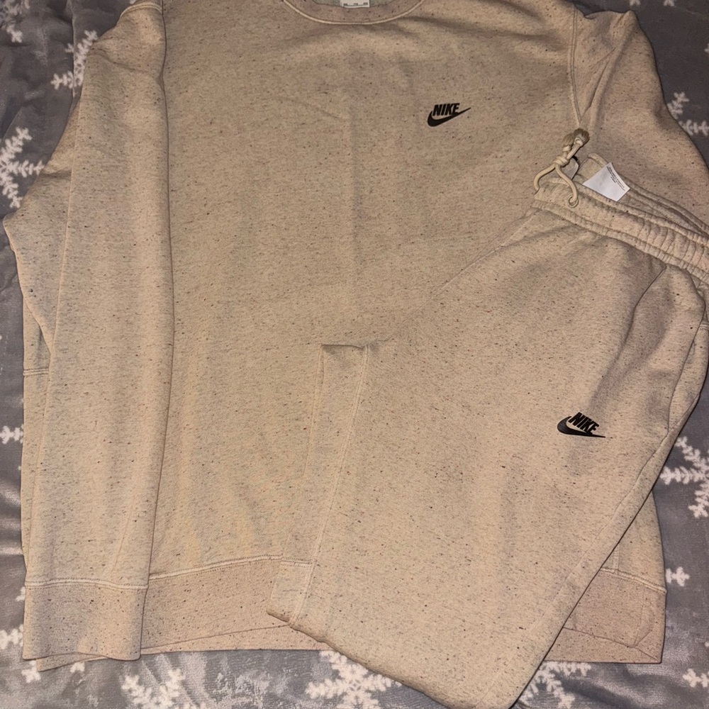 Nike Men's Beige Crewneck Sweater